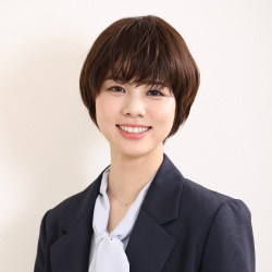 甘中 亜耶 Aya Kannaka